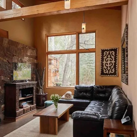 Superb Getaway Nestled In National Forest, New Mexico Holiday home *